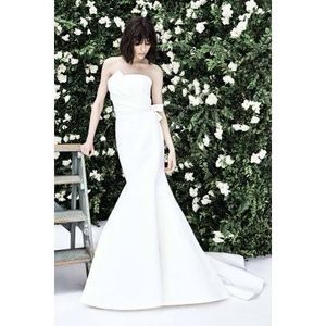 CAROLINA HERRERA LARA WEDDING GOWN